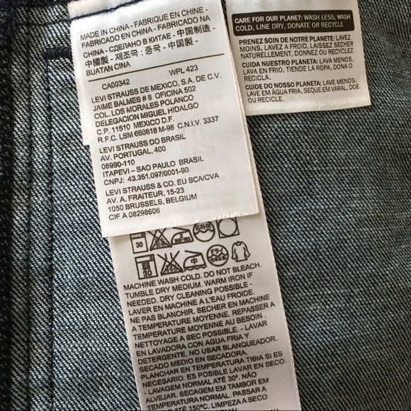 Levi’s Dark Blue Jean Jacket Size S - Picture 6 of 6